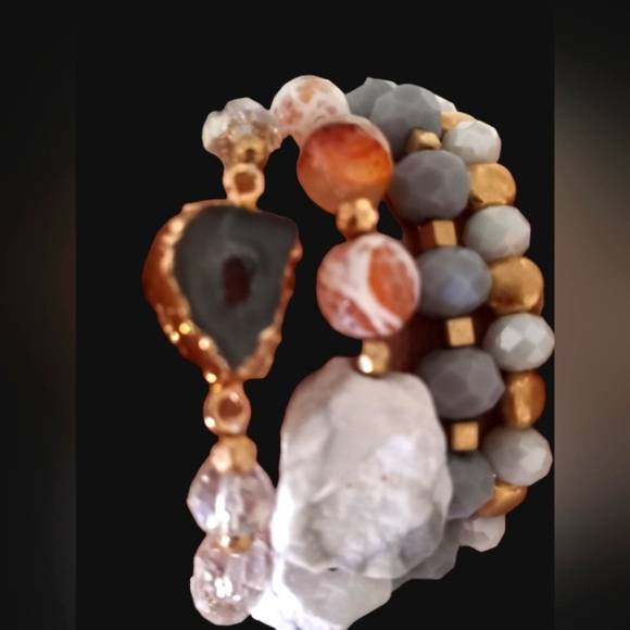 **2 For$30**Hand Crafted 4 Strand Bracelet. - Picture 1 of 3